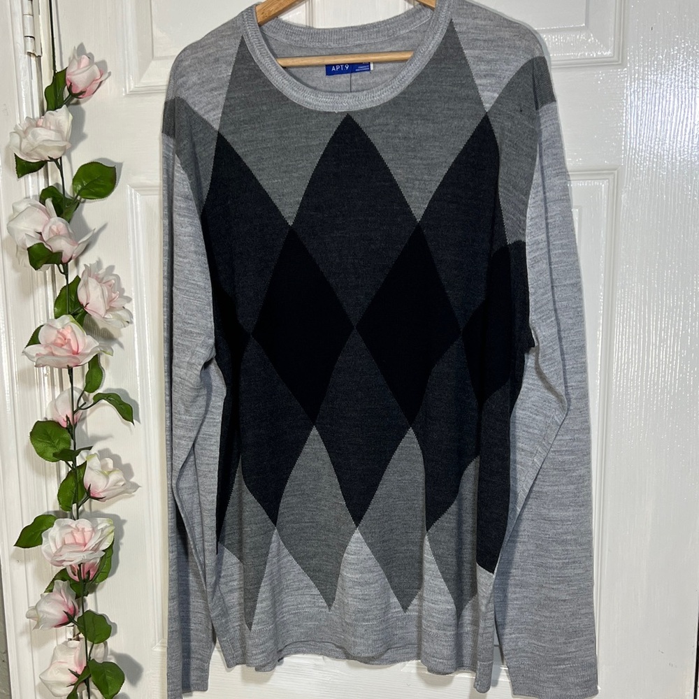 ☄️Apt. 9 Gray Argyle Men's Merino Wool blend Sweater